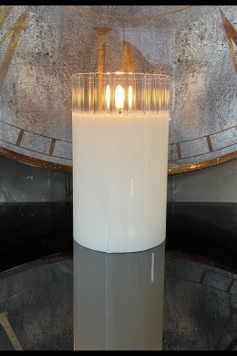 ***NEW*** 3.5x6" FACETED SIMPLY IVORY RADIANCE POURED CANDLE [478328]