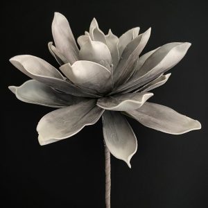 GREY/WHITE FOAM FLOWER 20.5"