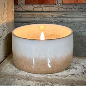 RADIANCE CERAMIQUE POURED CANDLE 4.5x2.5"